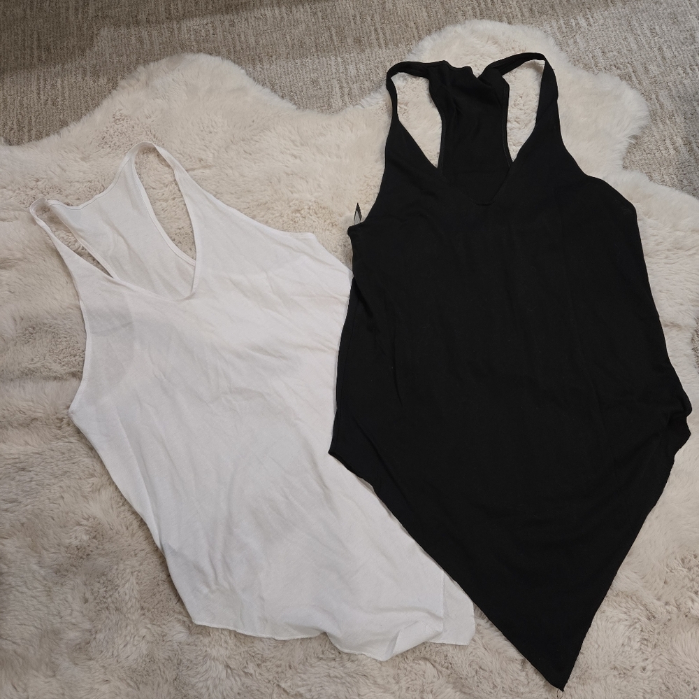 2 Tank Tops
